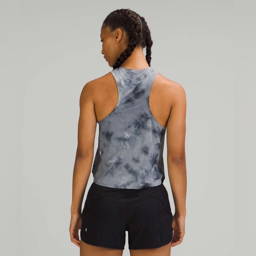 100 🆕🤍 Lululemon Lightweight Run Kit Tank Top - Diamond Dye White Black - Picture 4 of 11